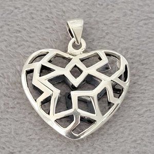 925 Sterling Silver Hart Pendant